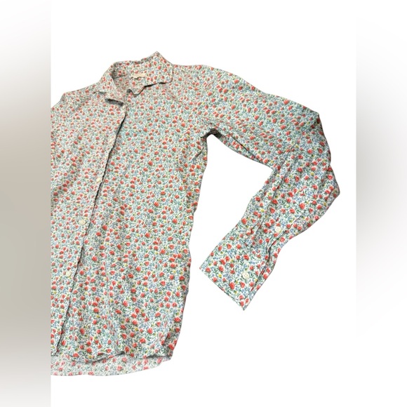 Ann Mashburn Floral Button Down Size Medium - Picture 6 of 9